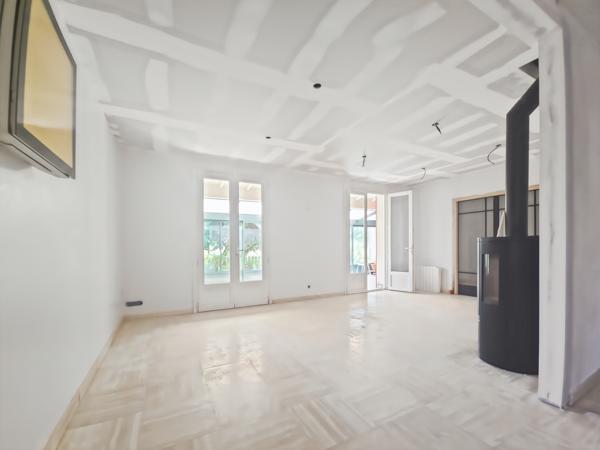 Maison
         6 pièces
        - 130 m² Exclusivité 424 500 € *