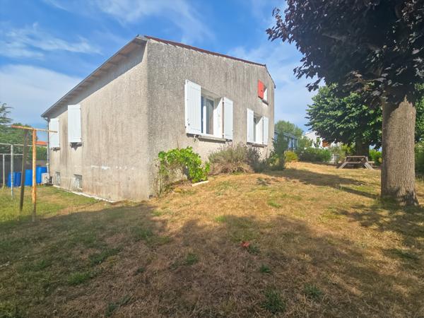 Maison
         6 pièces
        - 130 m² Exclusivité 424 500 € *