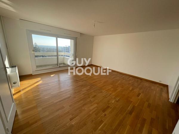 ORLEANS QUARTIER MADELEINE  GRAND APPARTEMENT 4 PIÈCES