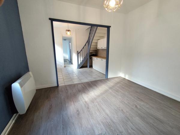 Maison à vendre 3 pièces ()