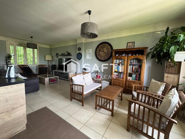 Maison à Péronnas 173 m² sur un terrain de 993 m²