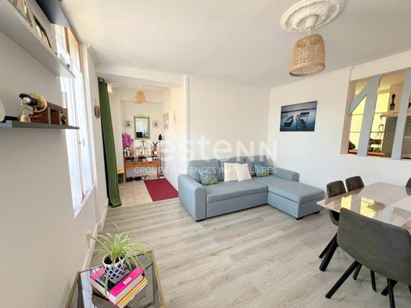 CHAUMONT EN VEXIN Maison de ville de 65 m² rénovée 2 chambres / 1 bureau avec jardin privatif