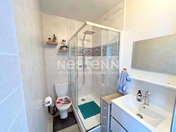 CHAUMONT EN VEXIN Maison de ville de 65 m² rénovée 2 chambres / 1 bureau avec jardin privatif