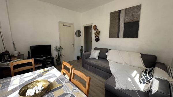 Appartement à TOULON (83000)