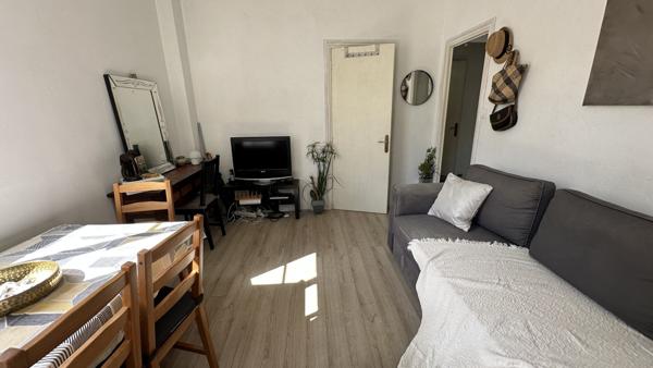 Appartement à TOULON (83000)