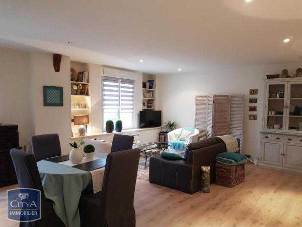 Appartement à louer 3 pièces 78.7m²