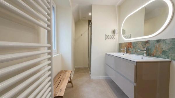 Finistère (29) – À vendre à Quimper centre : maison T5 de 124 m² habitable (182 m² utile ), sur un terrain de 398 m², avec sous-sol intégral et garage.