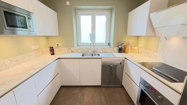 Finistère (29) – À vendre à Quimper centre : maison T5 de 124 m² habitable (182 m² utile ), sur un terrain de 398 m², avec sous-sol intégral et garage.
