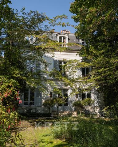 Unique château au coeur de Montmartre
