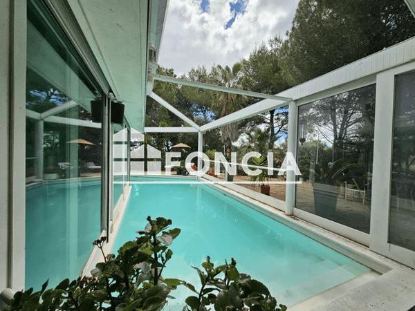 À vendre Maison 8 pièces 408.47 m² - Vestric-et-candiac 30600