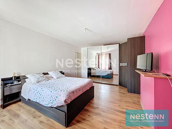 CORPS DE FERME A VENDRE HILLION - Corps de ferme avec fort potentiel de 170 m² habitables + dépendances