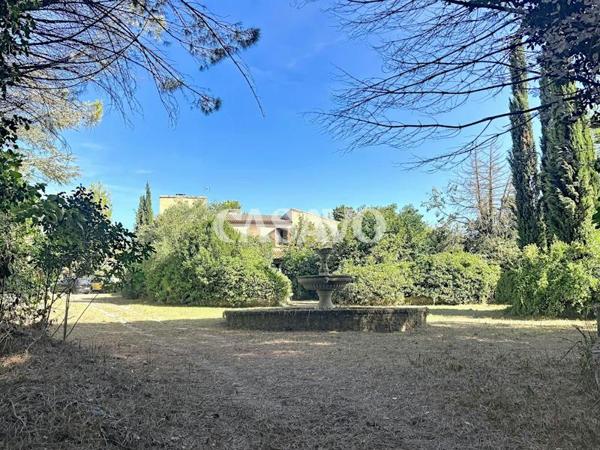 Vente Maison 10 pièces de 288m² - 13540 Aix-en-Provence