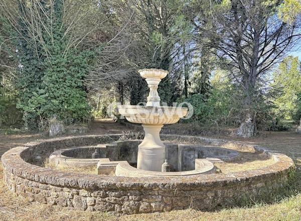 Vente Maison 10 pièces de 288m² - 13540 Aix-en-Provence