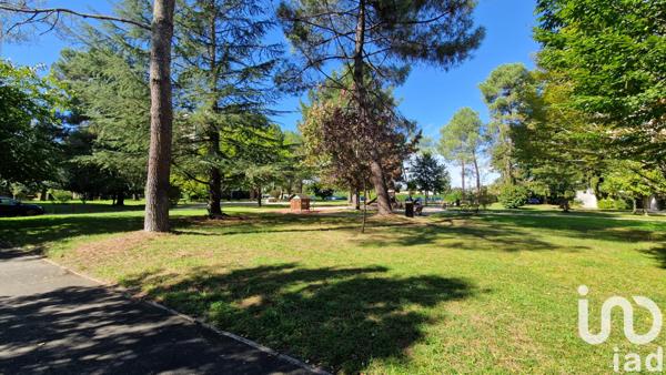 Location appartement 5 pièces 94 m² Pessac