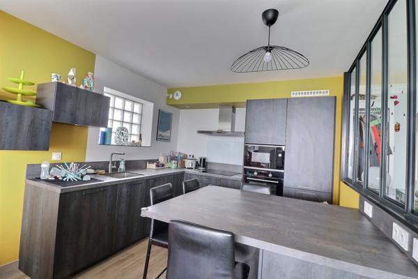 Brest (29200) RARE – APPARTEMENT RECENT AVEC VUE PANORAMIQUE SUR LA RADE