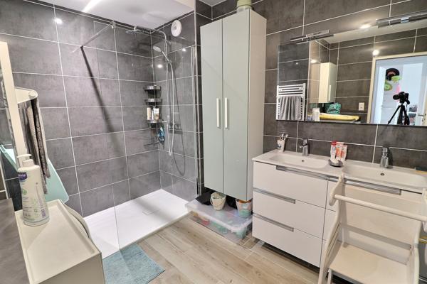 Brest (29200) RARE – APPARTEMENT RECENT AVEC VUE PANORAMIQUE SUR LA RADE