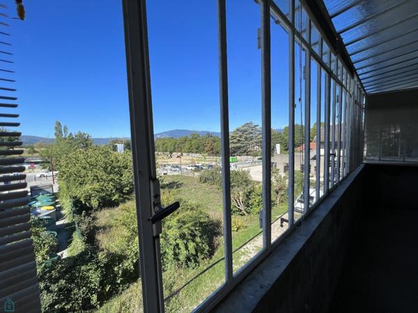 Exclusivité : Appartement T4 de 81 m2 au 1er étage d'une petite copropriété