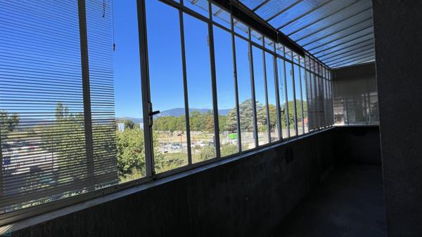 Exclusivité : Appartement T4 de 81 m2 au 1er étage d'une petite copropriété