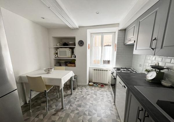 Maison à vendre 79 000 € Montredon-Labessonnié 4 p 98 m² DPE E