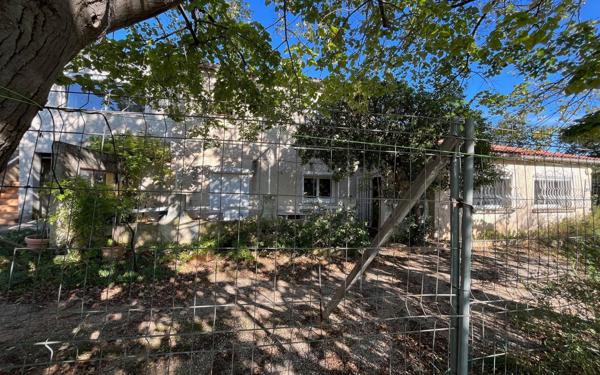 Maison à vendre    5 pièces • 115 m2 La Cadière-d'Azur