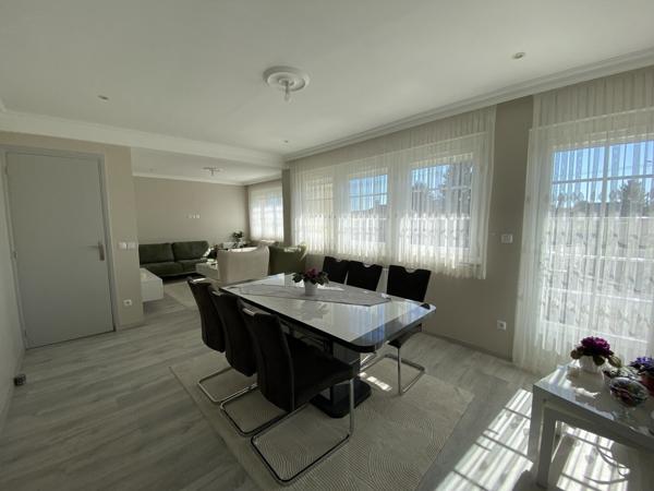 Verneuil sur Avre Maison sans travaux sur 1975 m2 env de terrain clos.