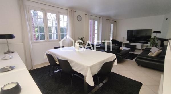 Maison familiale rénovée avec jardin et garage à Sucy-en-Brie (94370)