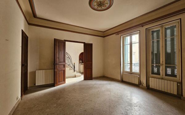 Maison à vendre    4 pièces • 104 m2 Salon-de-Provence