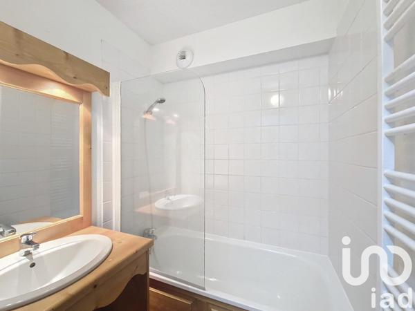 Appartement 3 pièces de 36 m² à Besse-et-Saint-Anastaise (63610)