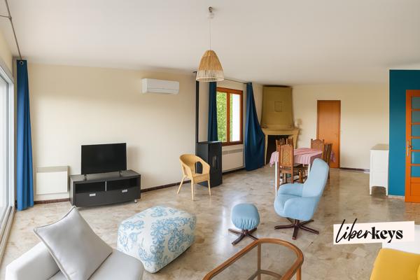 Maison de 256 m² avec 3 appartements au cœur de Gréoux-les-Bains