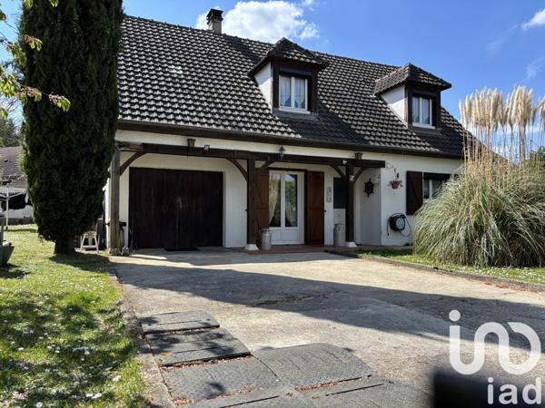 Pavillon 5 pièces de 95 m² à Pringy (77310)