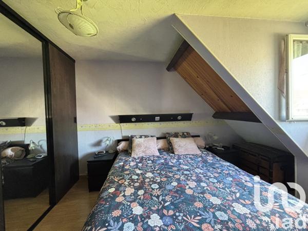 Pavillon 5 pièces de 95 m² à Pringy (77310)