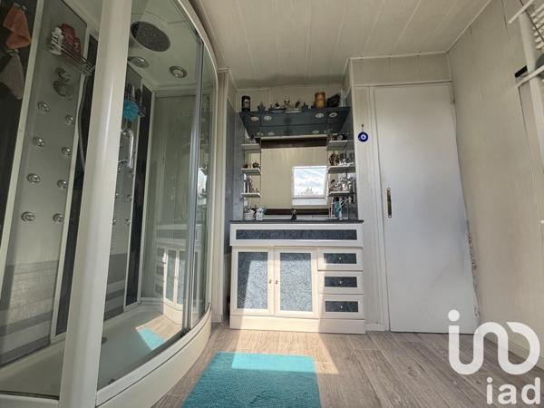 Pavillon 5 pièces de 95 m² à Pringy (77310)