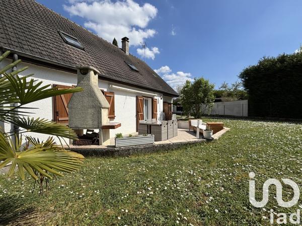 Pavillon 5 pièces de 95 m² à Pringy (77310)