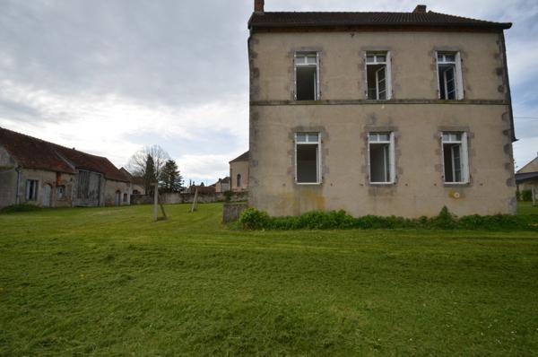 Vente / Maison avec dépendance