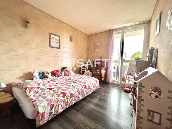 Appartement 4 chambres avec balcon