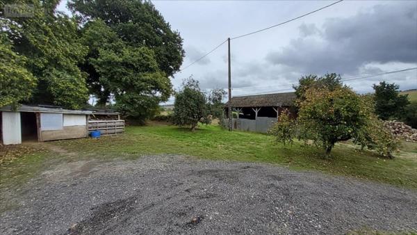 Maison restaurée à vendre à Plounévézel dans le Finistère (29270), ref : 29066-969793