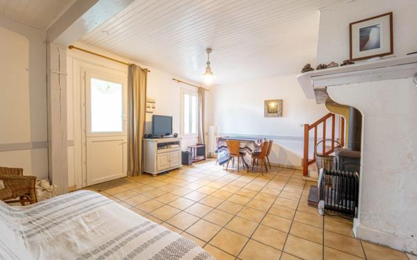 Maison à vendre    5 pièces •  Lit-et-Mixe