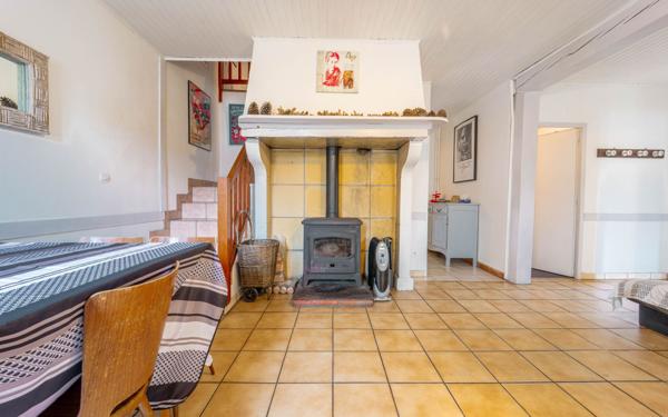 Maison à vendre    5 pièces •  Lit-et-Mixe