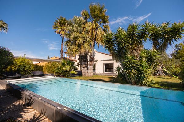 Mas vermeil - Perpignan - Villa 4 faces - 5 chambres - Jardin- Piscine
