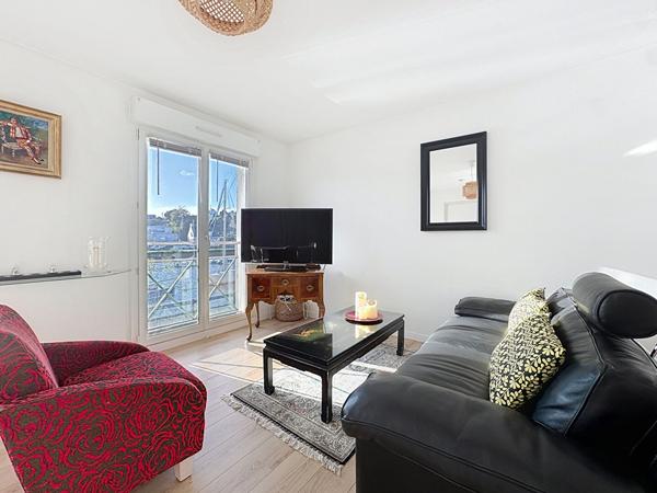 Appartement avec vue sur le blavet, 39m², 1 chambre, 1 place privative - Hennebont.