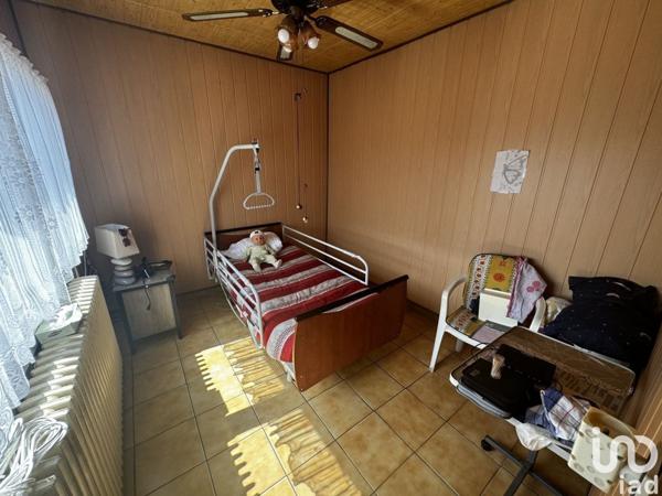 Maison 4 pièces de 70 m² à Creutzwald (57150)