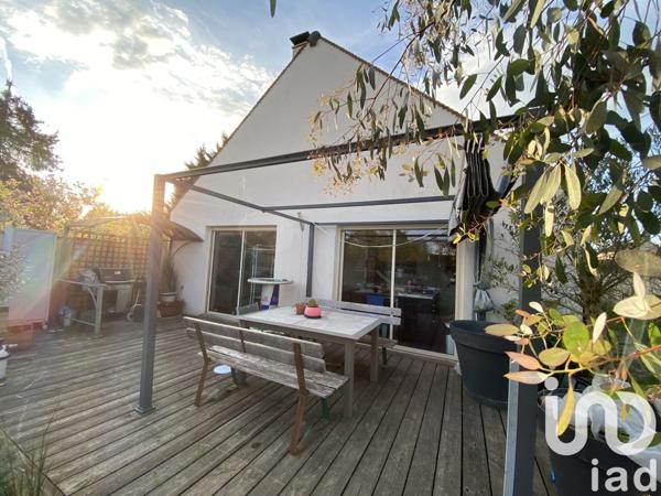 Maison 6 pièces de 117 m² à Perthes (77930)