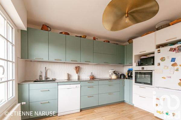 Maison traditionnelle 7 pièces de 138 m² à Poissy (78300)