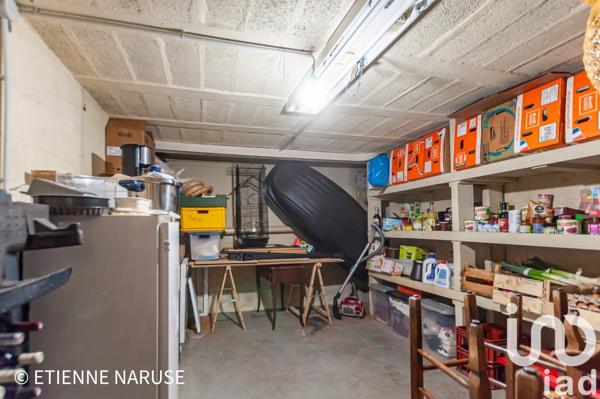 Maison traditionnelle 7 pièces de 138 m² à Poissy (78300)