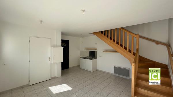 MAISON PLAIN PIED LA CHAPELLE BASSE MER  4 CHAMBRES ET 1 BUREAU