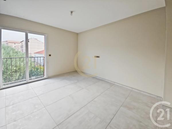 Appartement F3 à vendre  3 pièces - 74,30 m 2   ST FLORENT  - 202