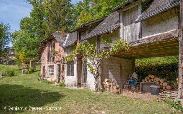 Maison de charme et 4 dépendances sur 2.5 hectares de terrain