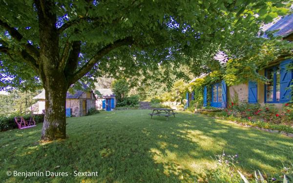 Maison de charme et 4 dépendances sur 2.5 hectares de terrain