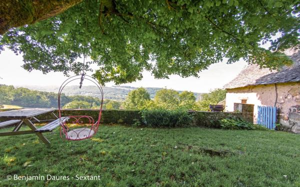 Maison de charme et 4 dépendances sur 2.5 hectares de terrain