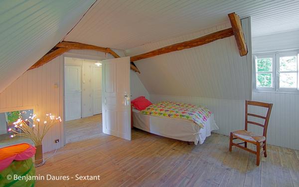 Maison de charme et 4 dépendances sur 2.5 hectares de terrain